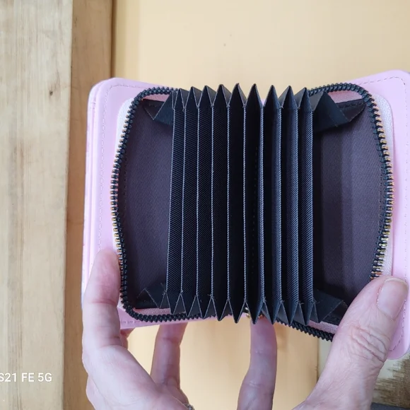 Pink Marble Wallet - Very Cute! NWOT - Picture 6 of 7